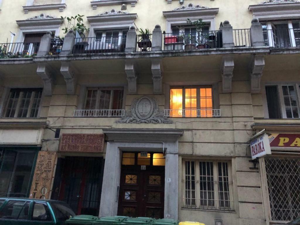 Petra's Quiet Island In The Heart Of The Lejlighed Budapest
